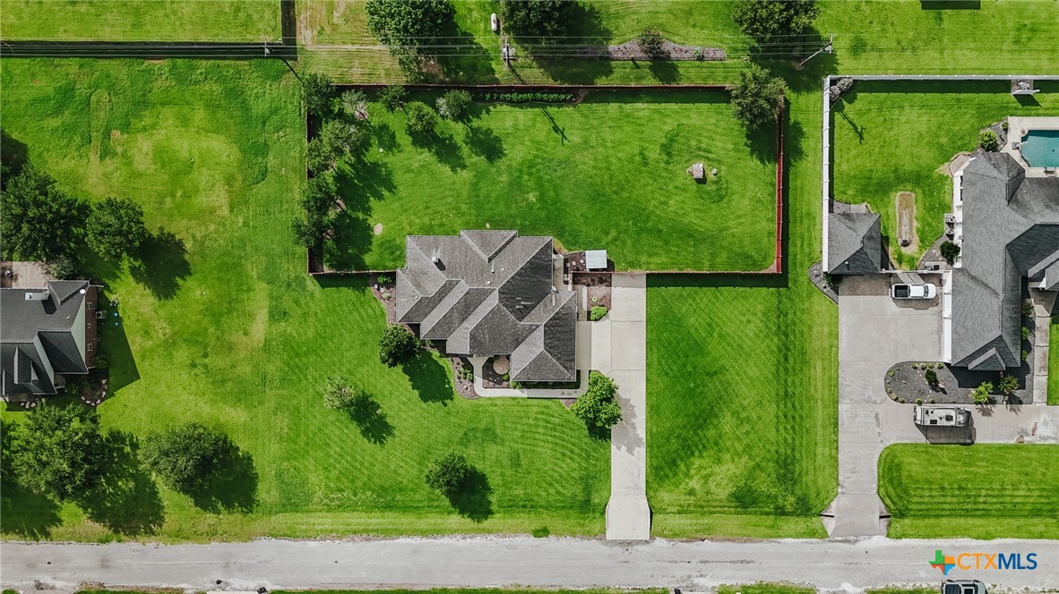 main property photo 35