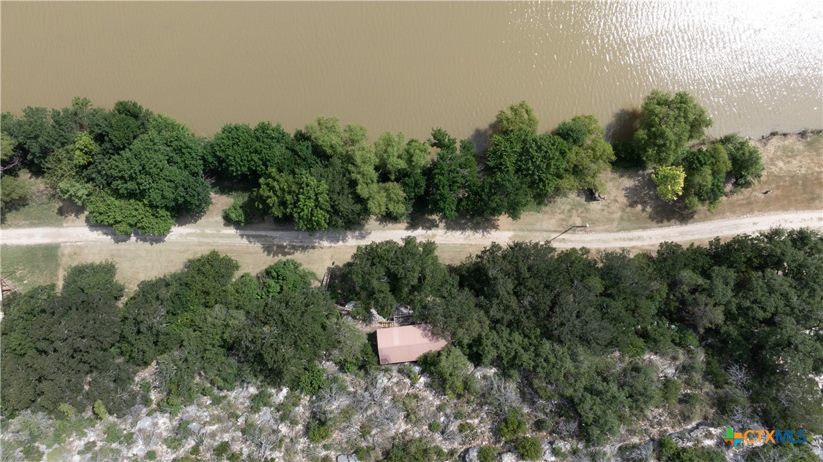 main property photo 40