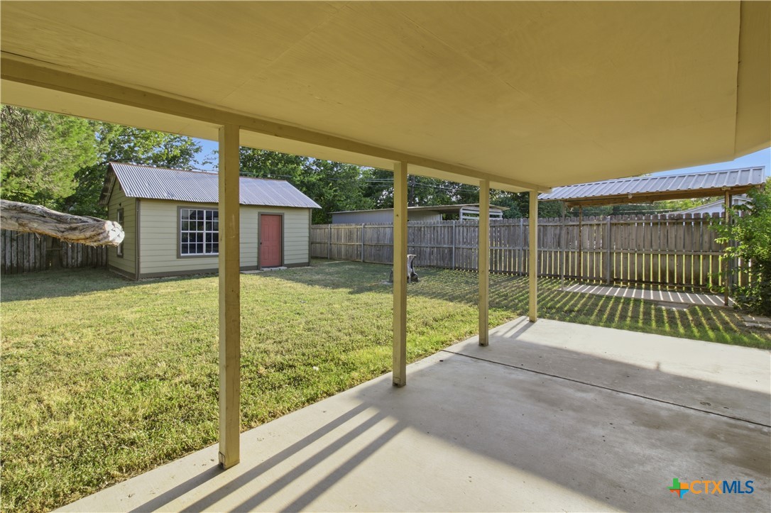 main property photo 25