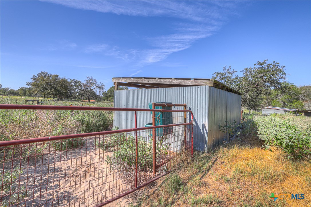 main property photo 6