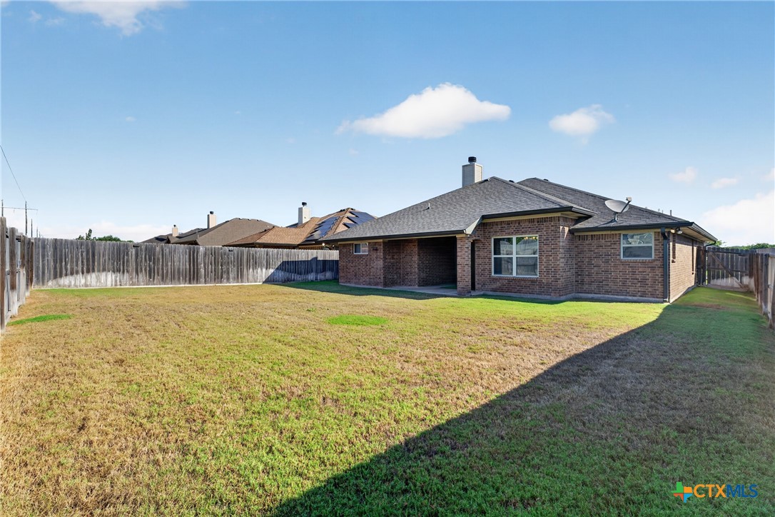 main property photo 37