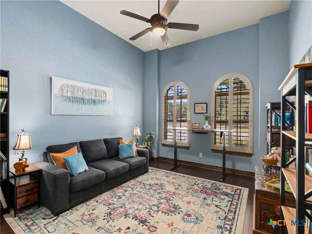 main property photo 25