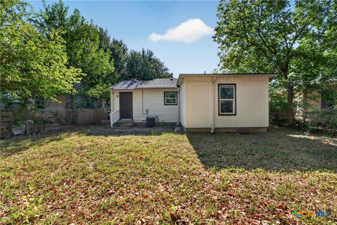 main property photo 22