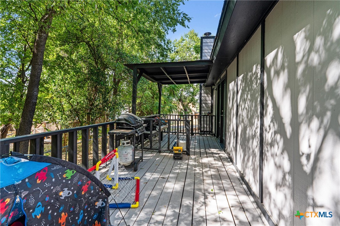 main property photo 25