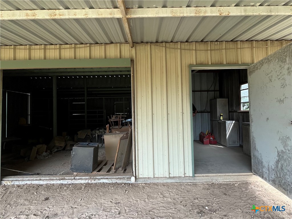 main property photo 11