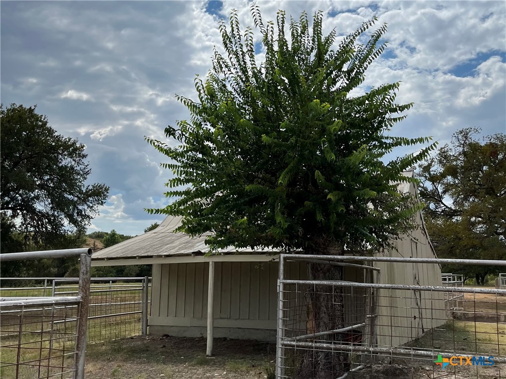 main property photo 12