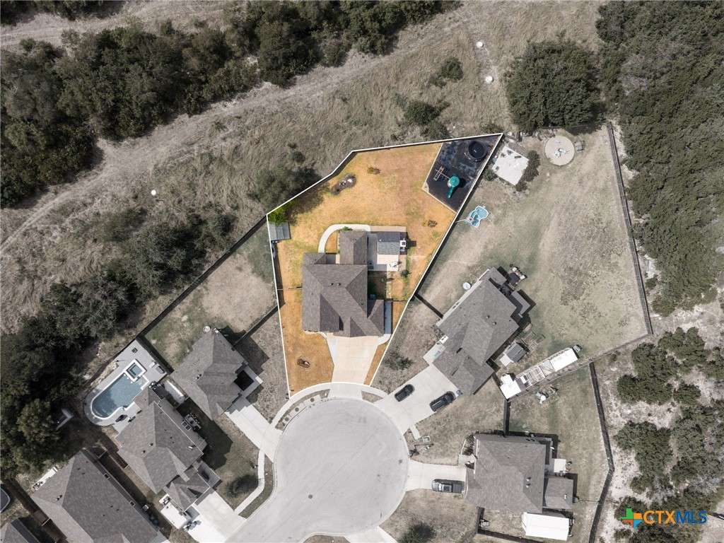 main property photo 45