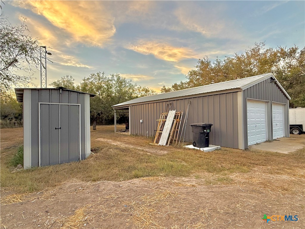 main property photo 30