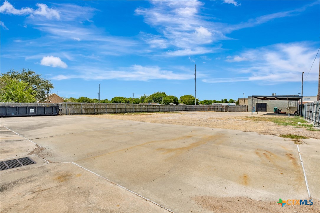 main property photo 36