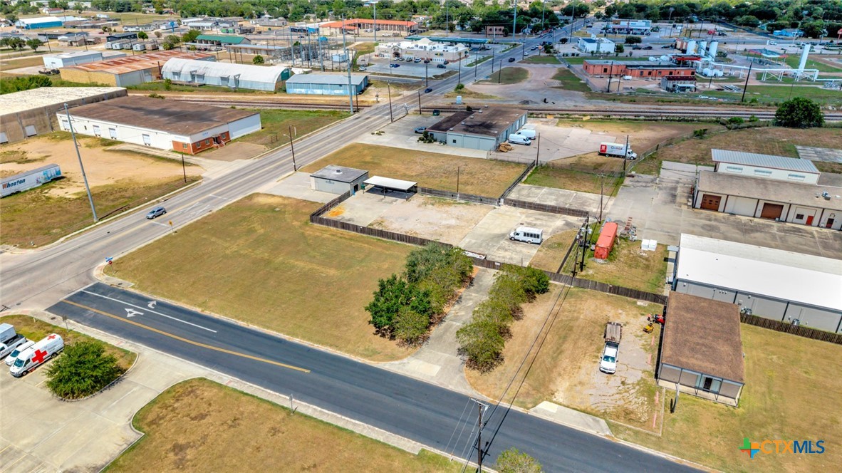 main property photo 8