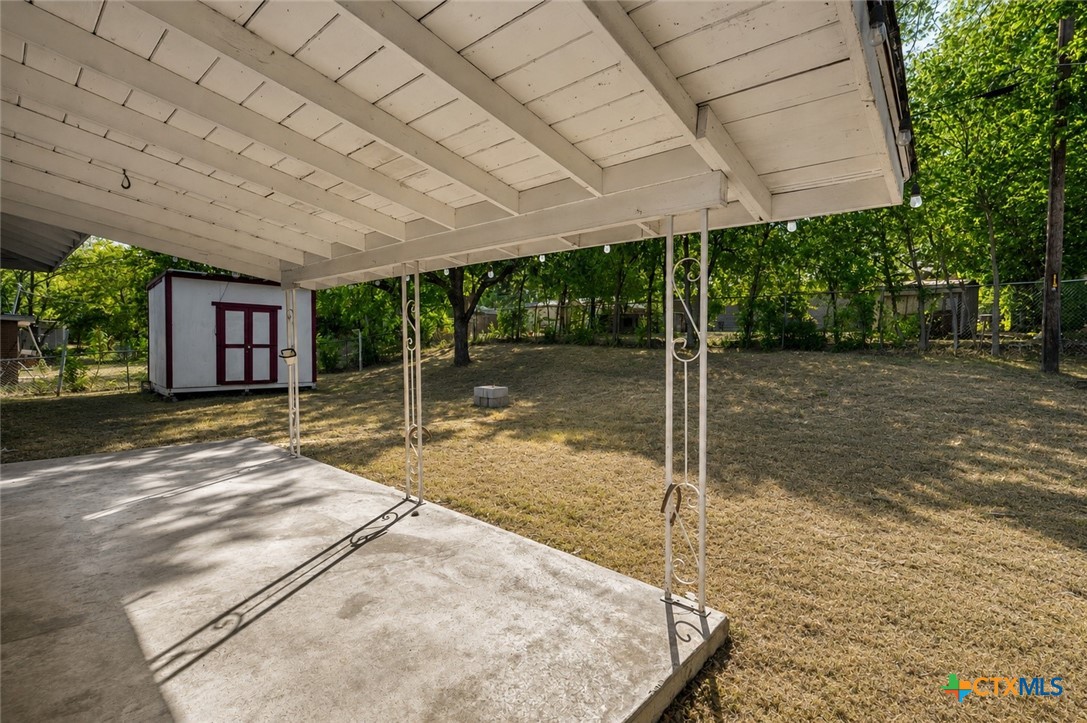 main property photo 19