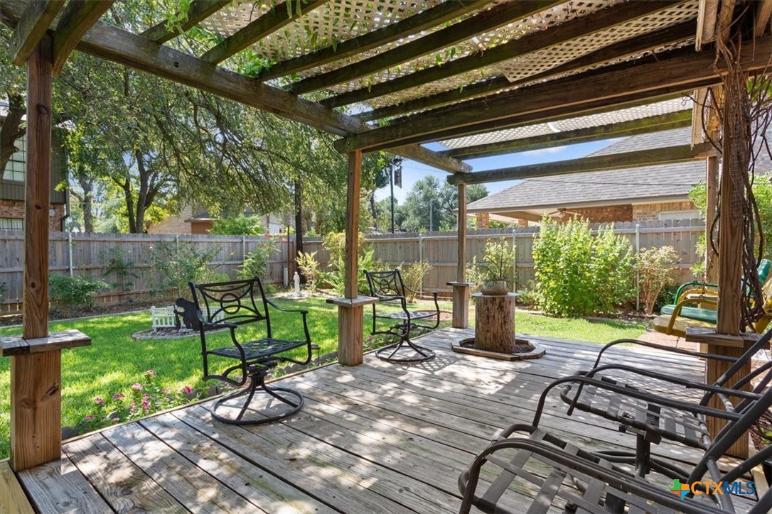 main property photo 34