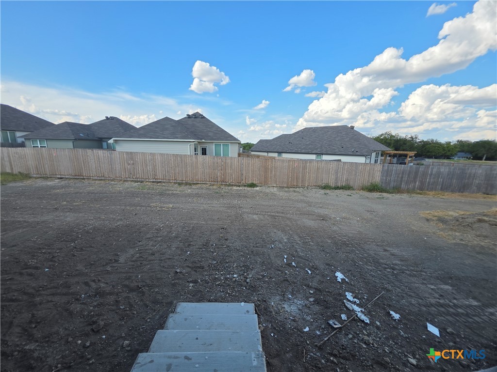 main property photo 11