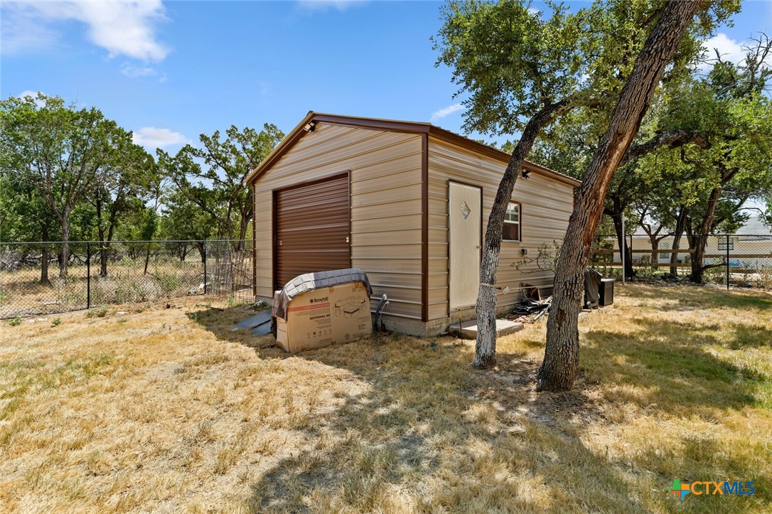 main property photo 37