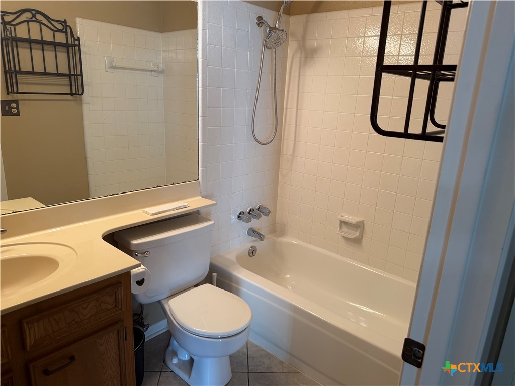 main property photo 12