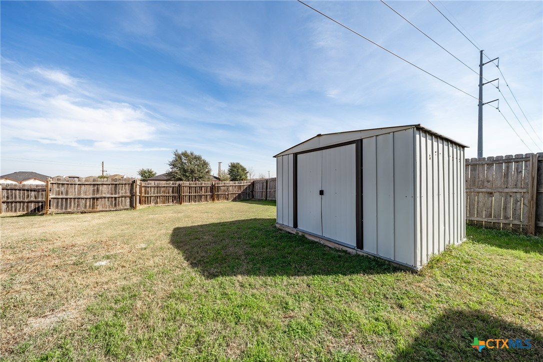 main property photo 26