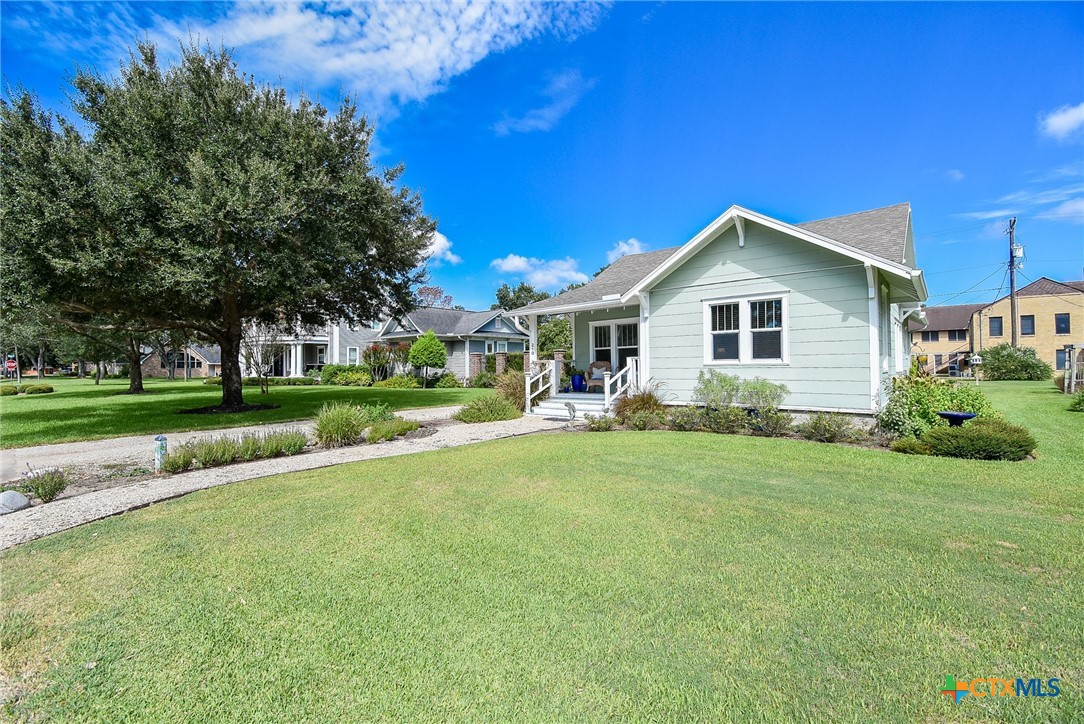 main property photo 28