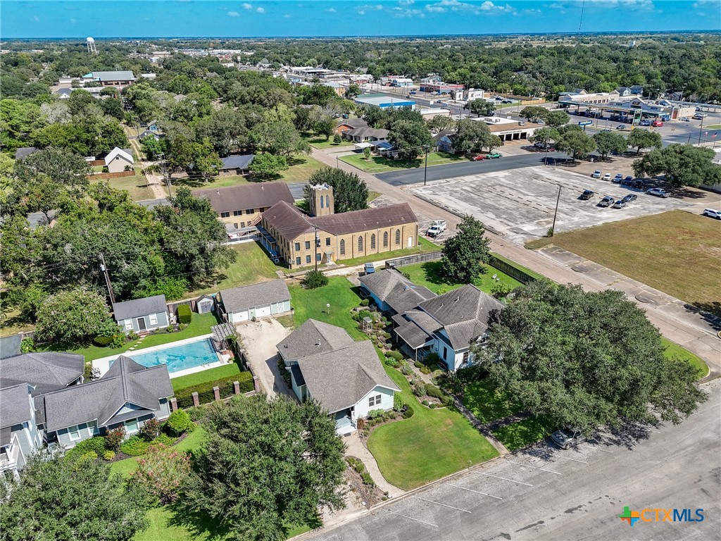main property photo 34