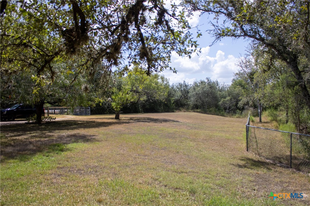 main property photo 13
