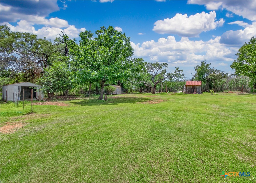 main property photo 28