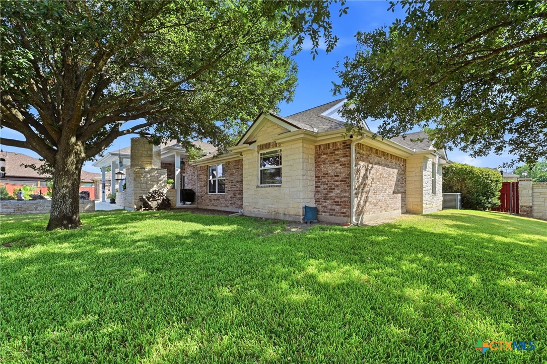 main property photo 39
