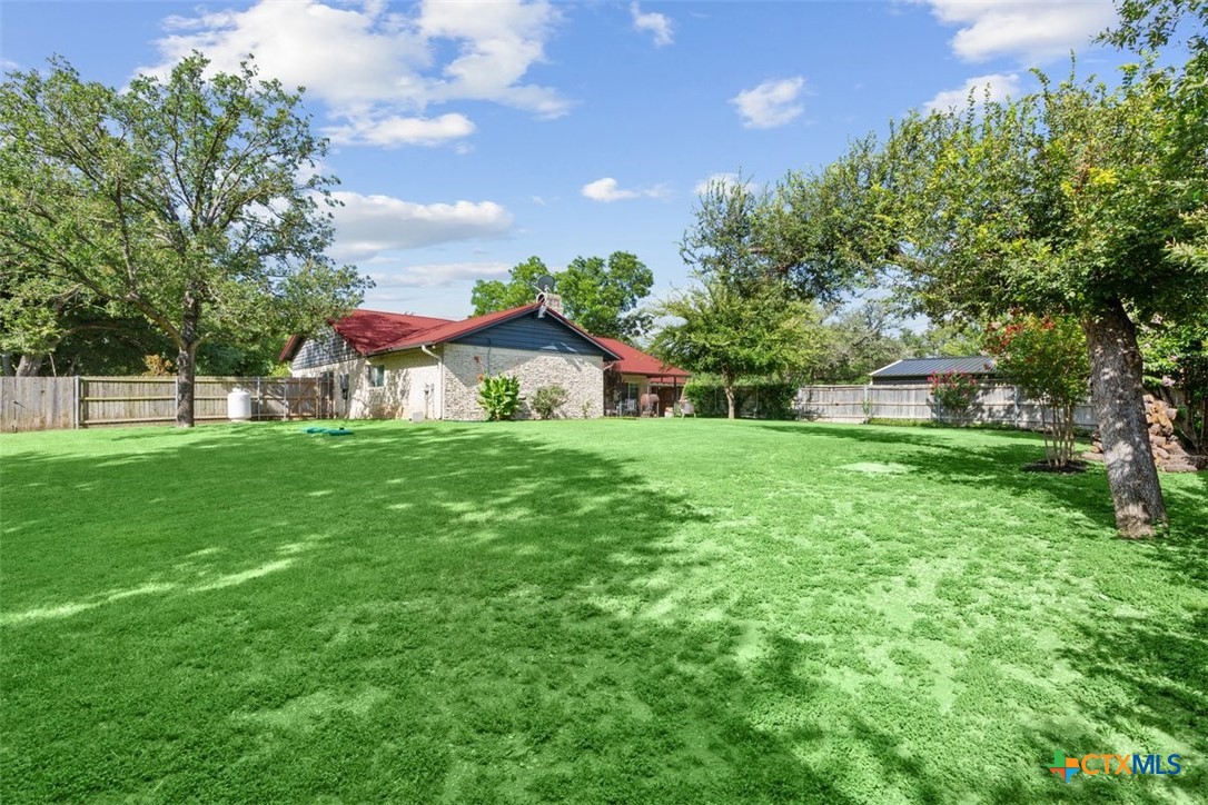 main property photo 30