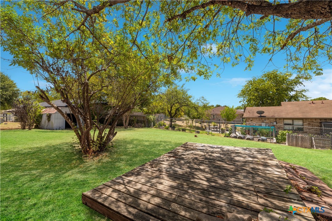 main property photo 23