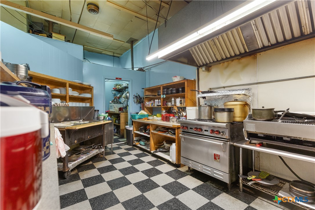 main property photo 16