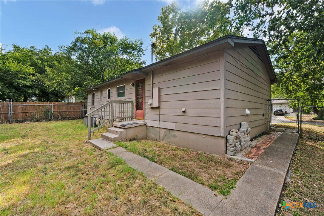 main property photo 15