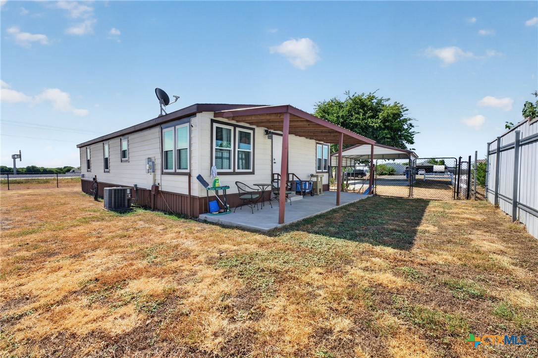 main property photo 9