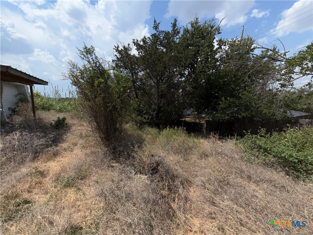 main property photo 12