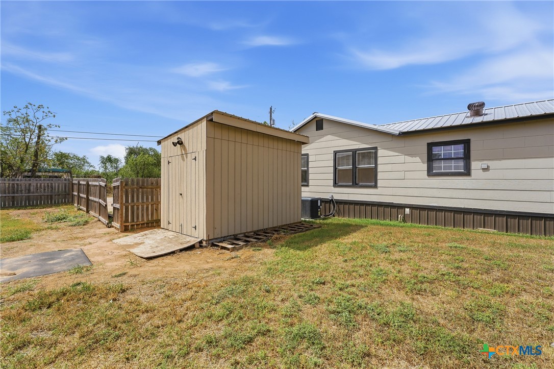 main property photo 29
