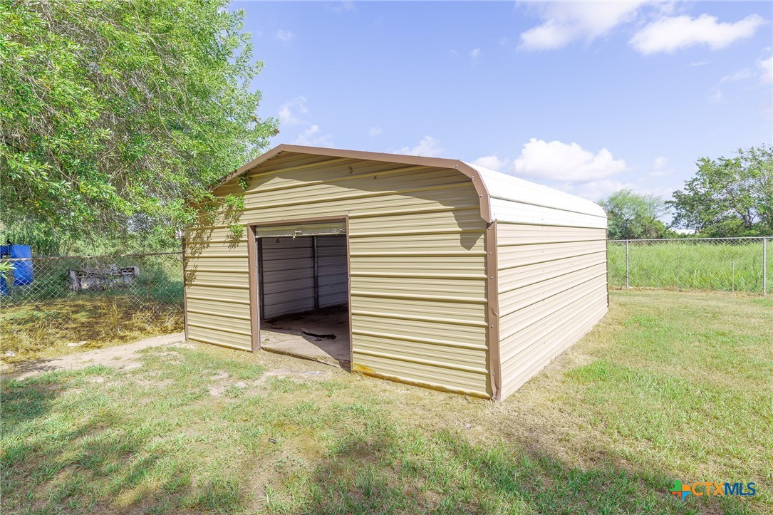 main property photo 27