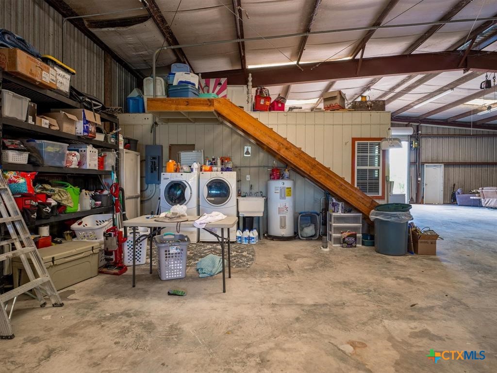 main property photo 13