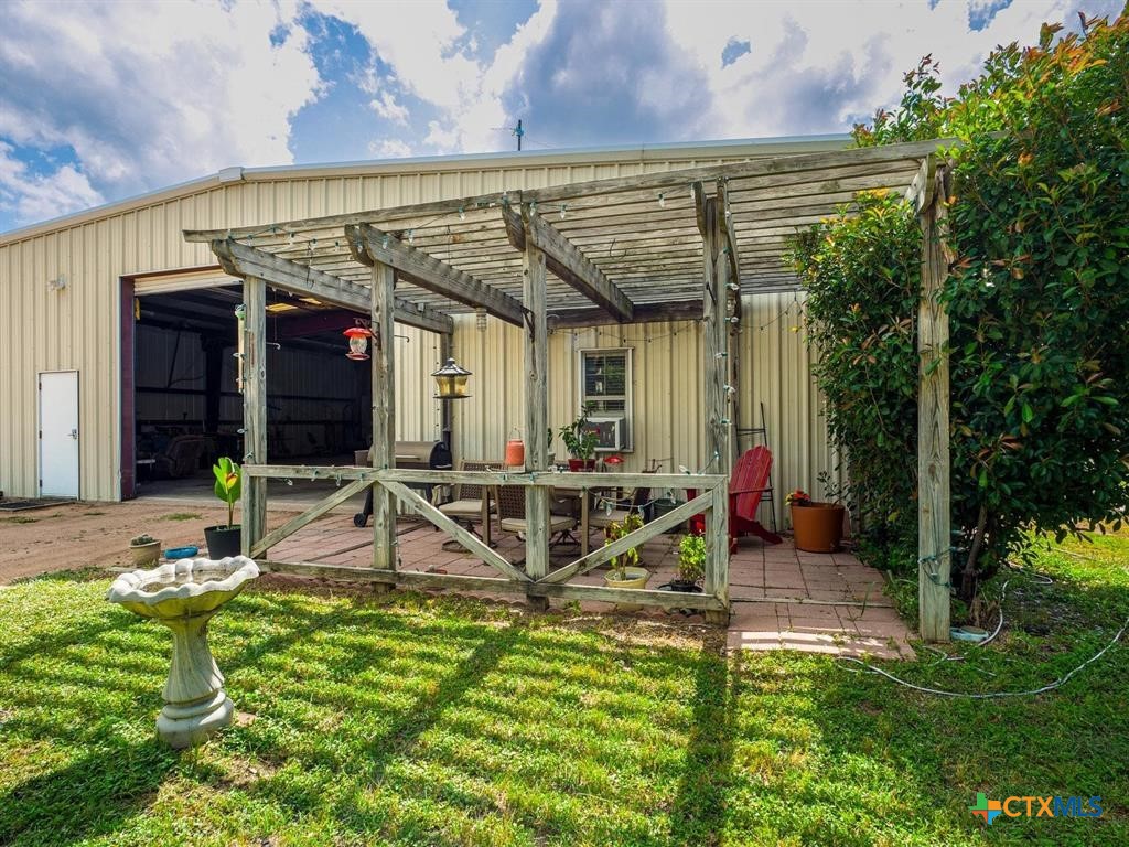 main property photo 8