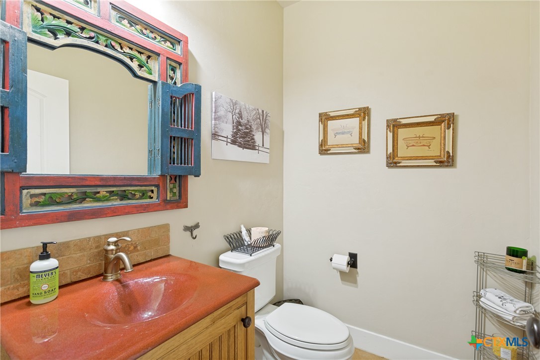 main property photo 18