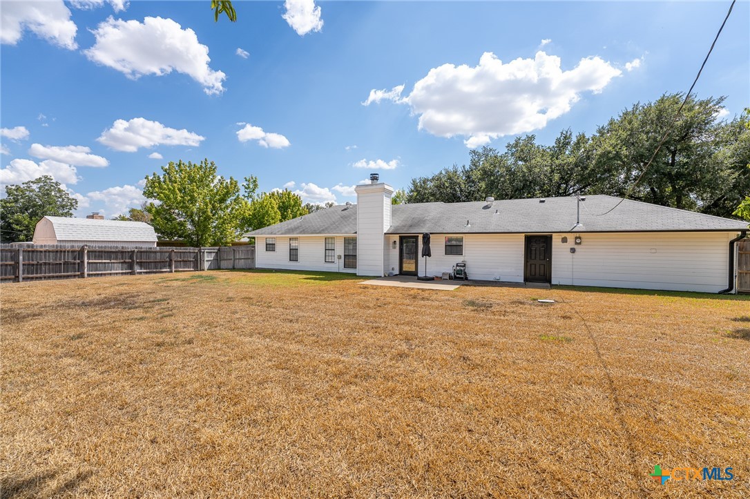 main property photo 4