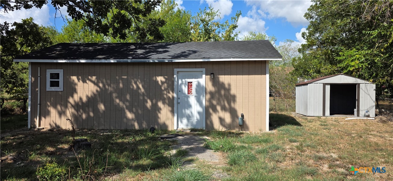 main property photo 20
