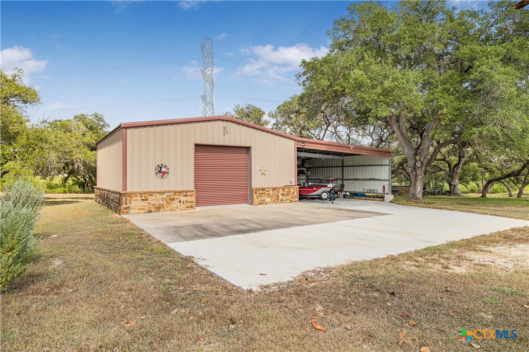 main property photo 29