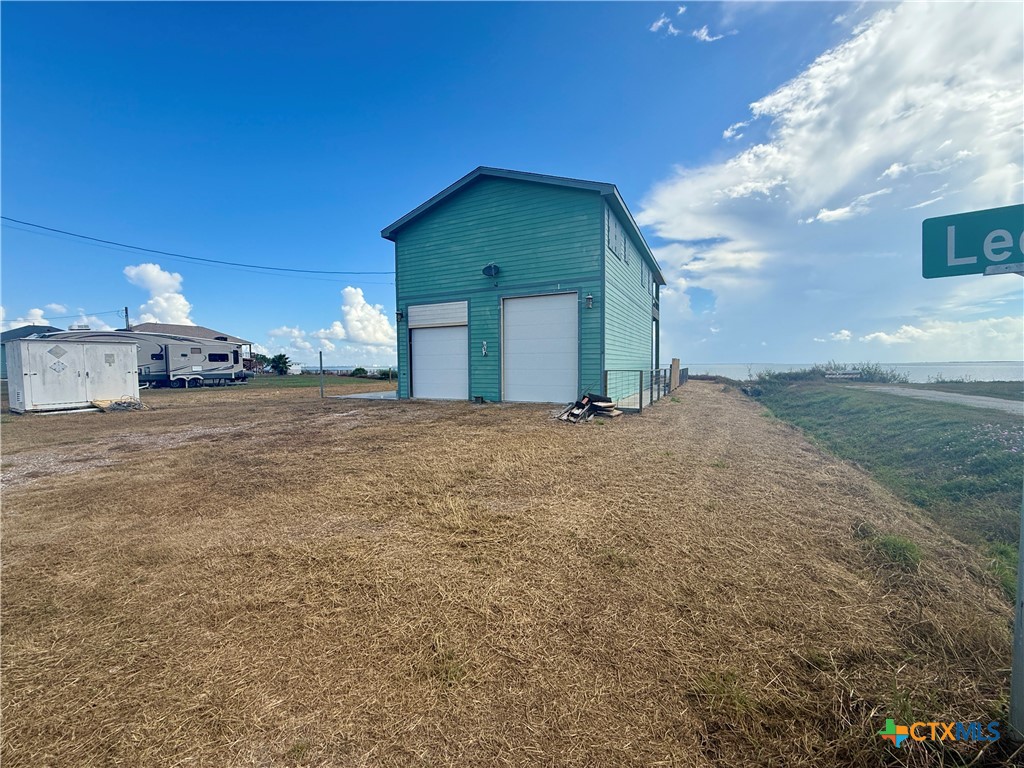 main property photo 10