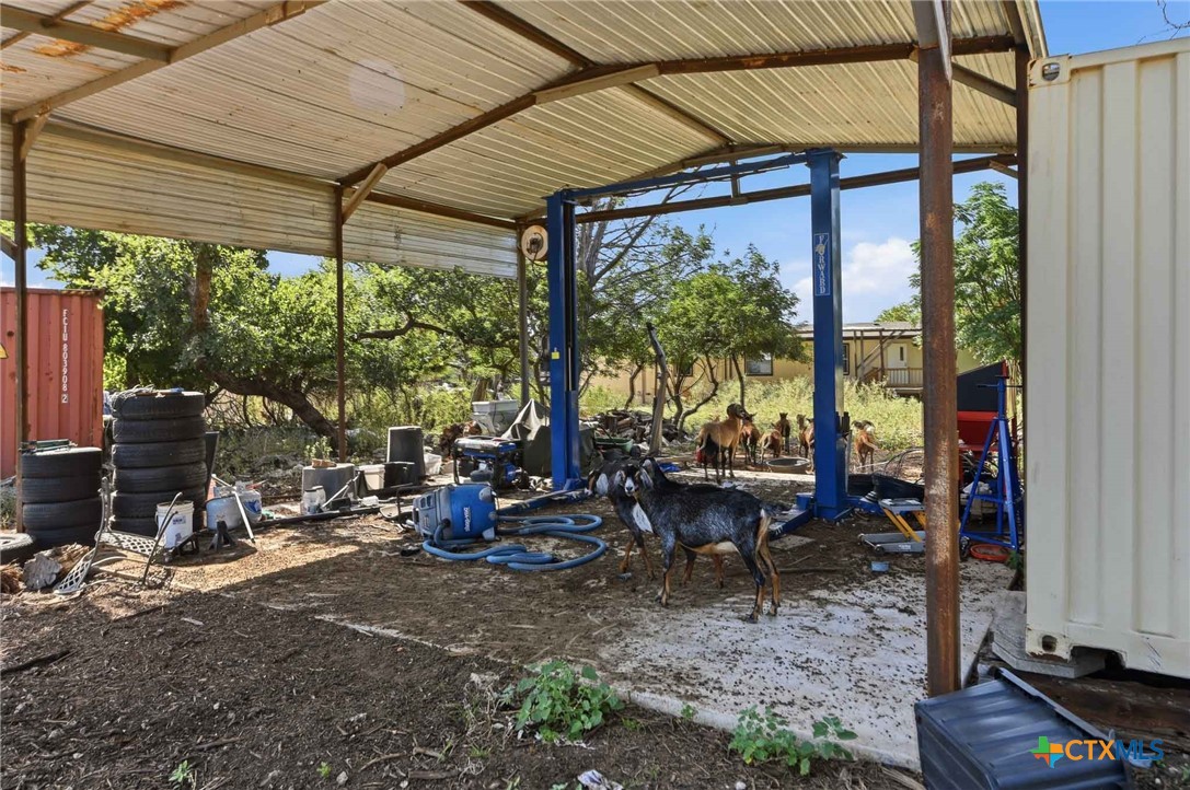 main property photo 15