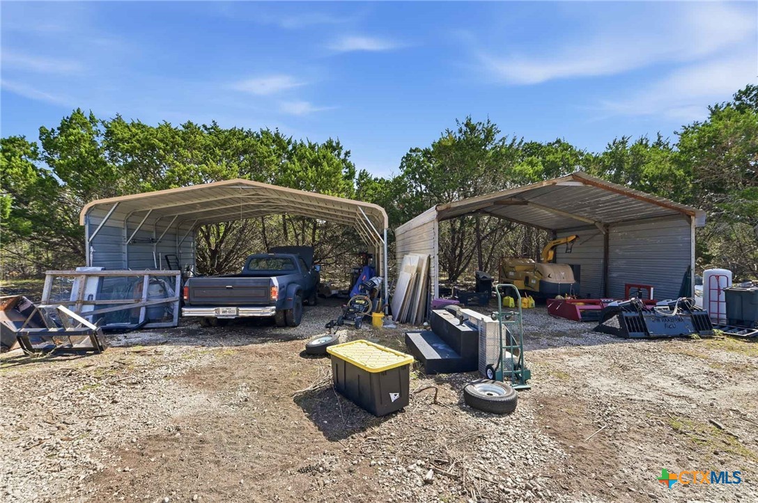 main property photo 28