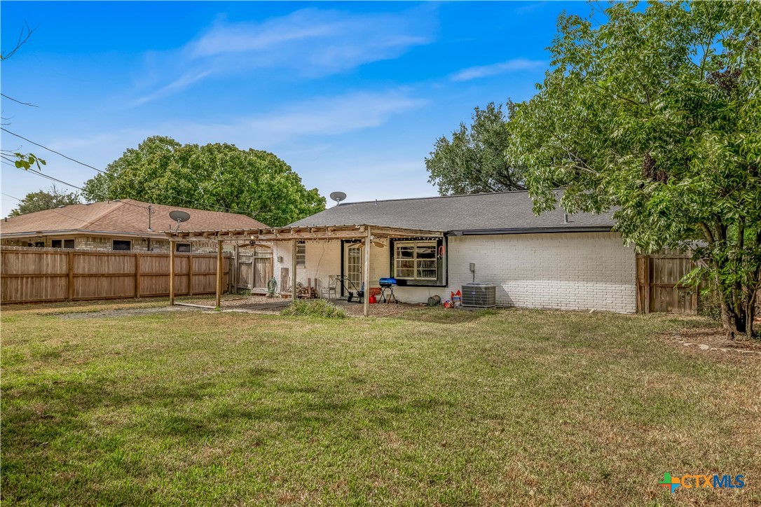 main property photo 5