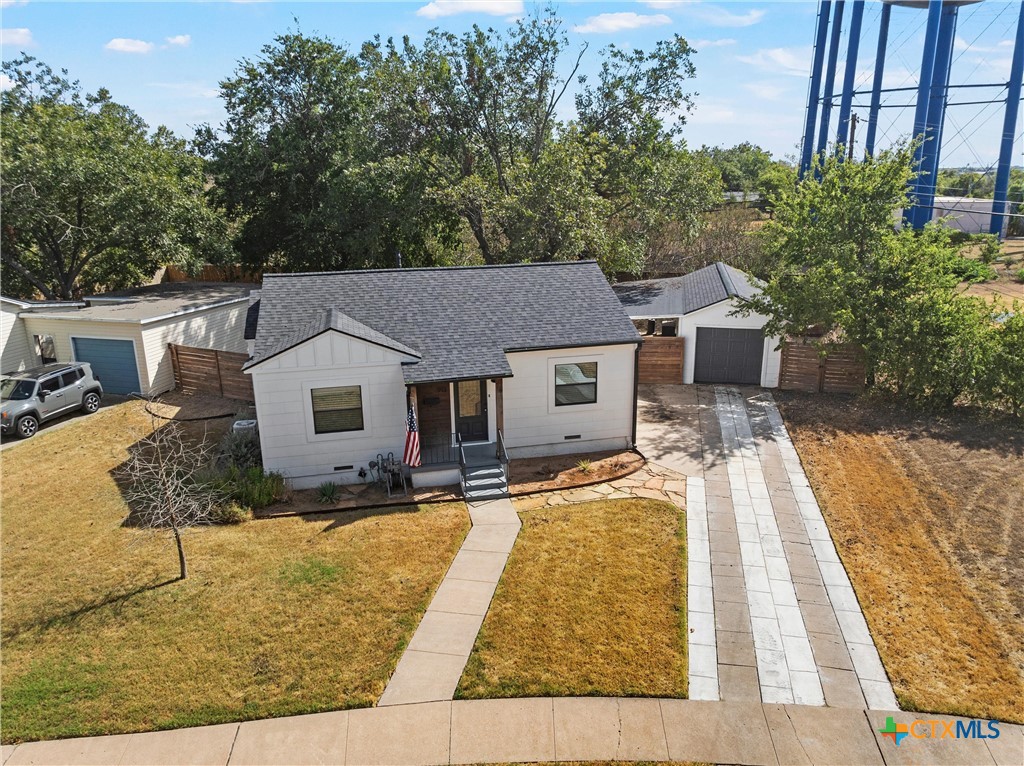 main property photo 35