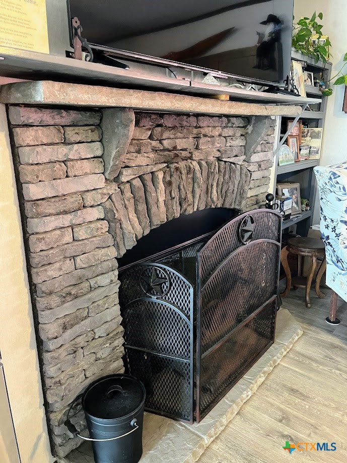 main property photo 18