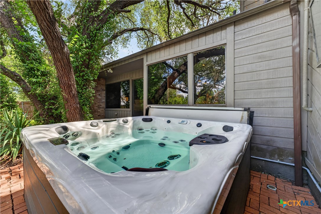 main property photo 45