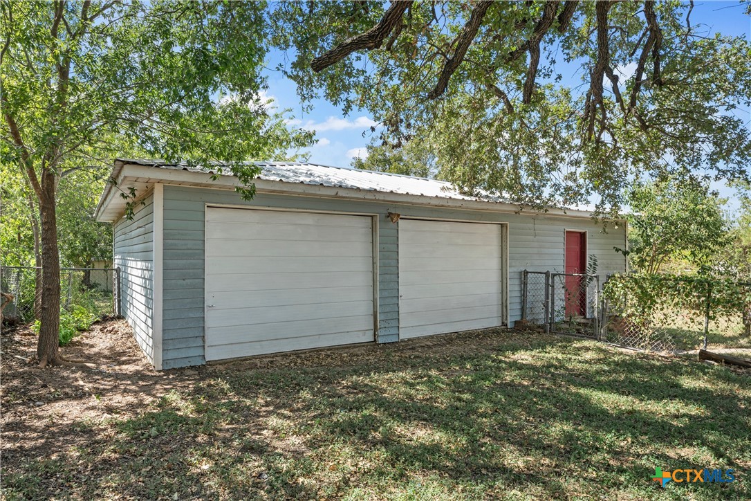 main property photo 23
