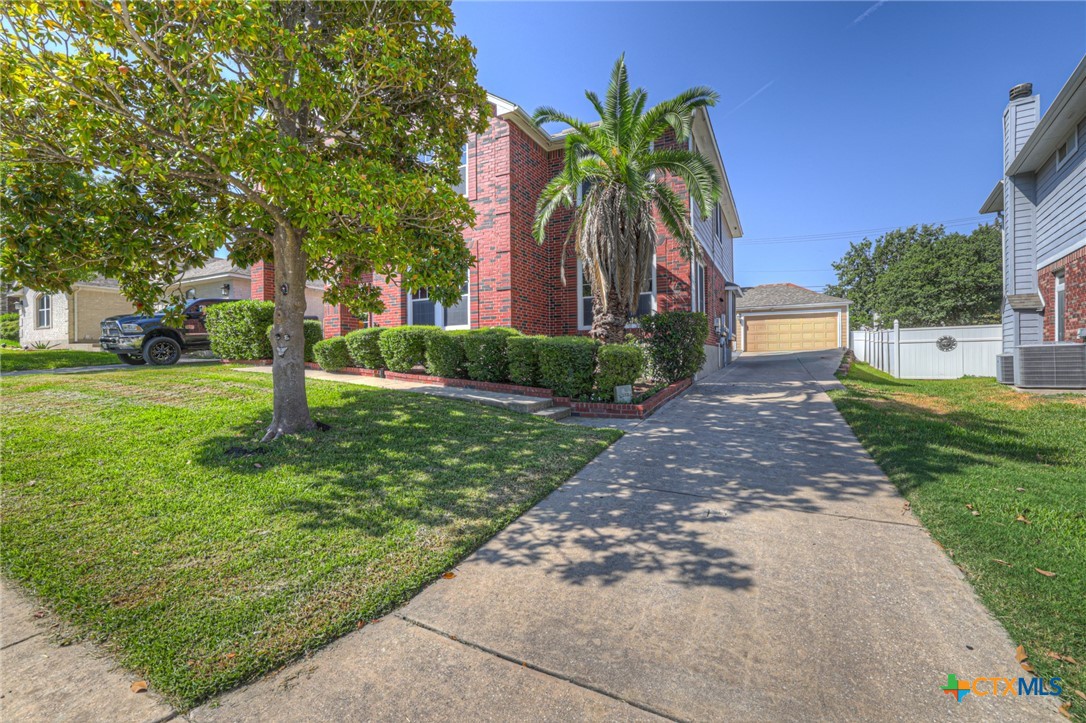main property photo 5