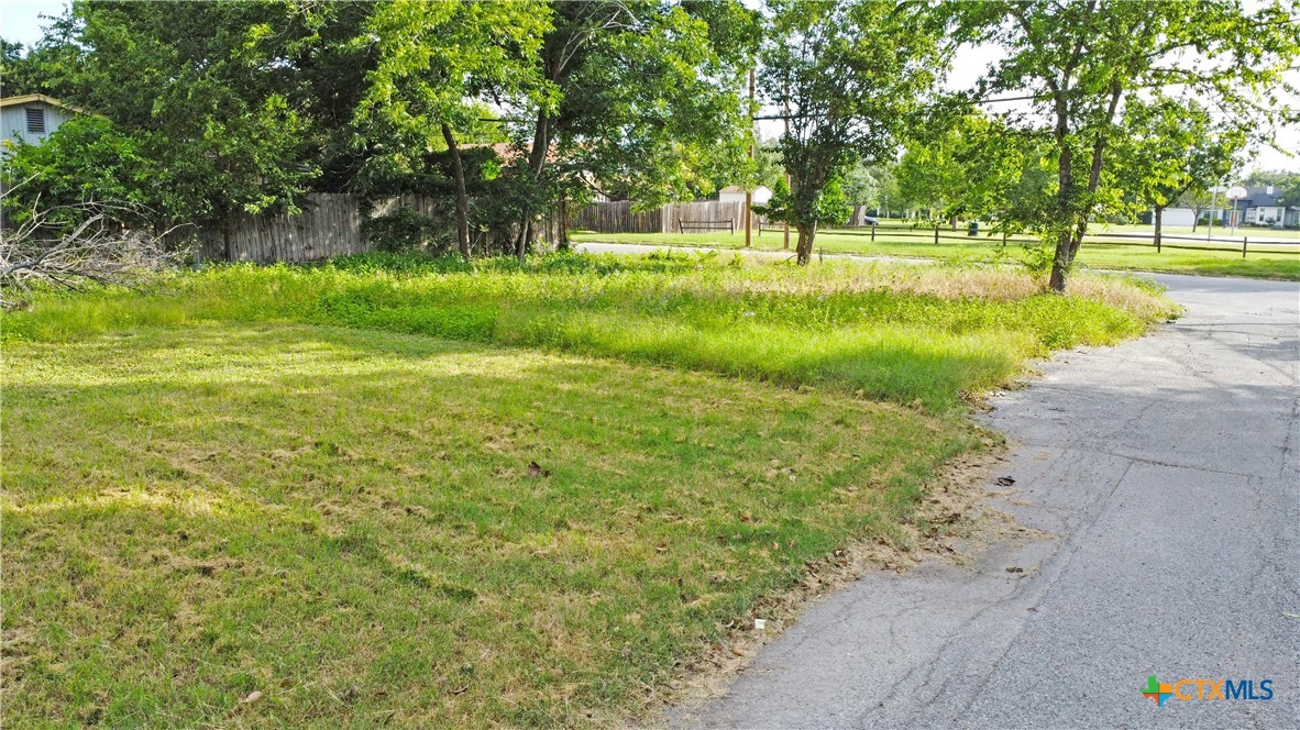 main property photo 5