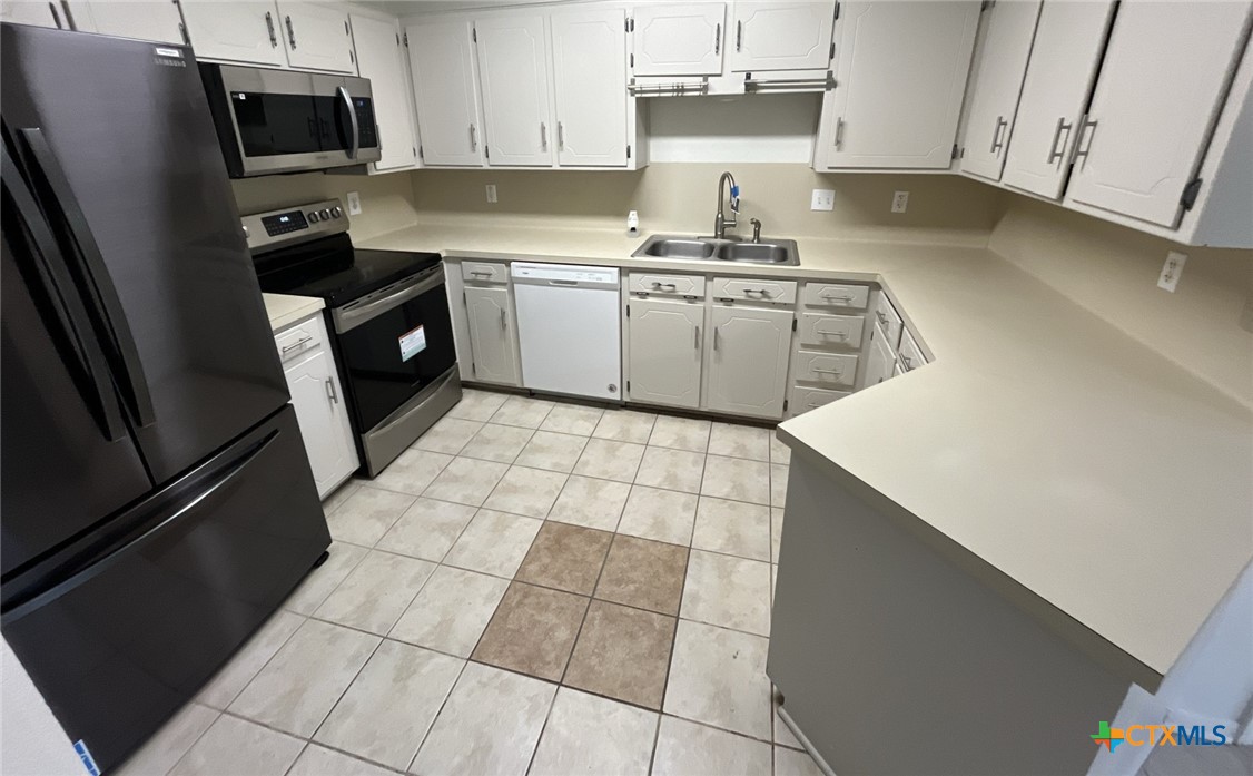 main property photo 11